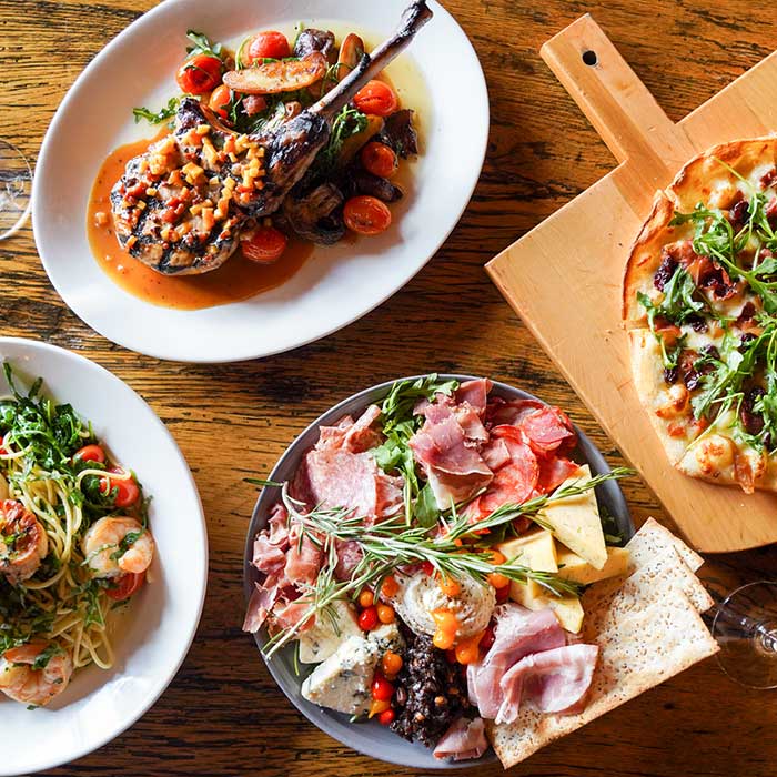 bistro-food-700